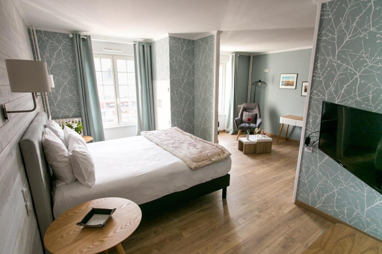 Le Cotentin Appart'Hotels & Restaurant Le Cot' Portbail Exteriör bild