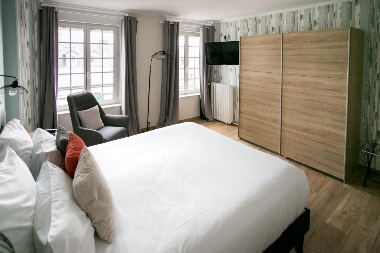 Le Cotentin Appart'Hotels & Restaurant Le Cot' Portbail Exteriör bild