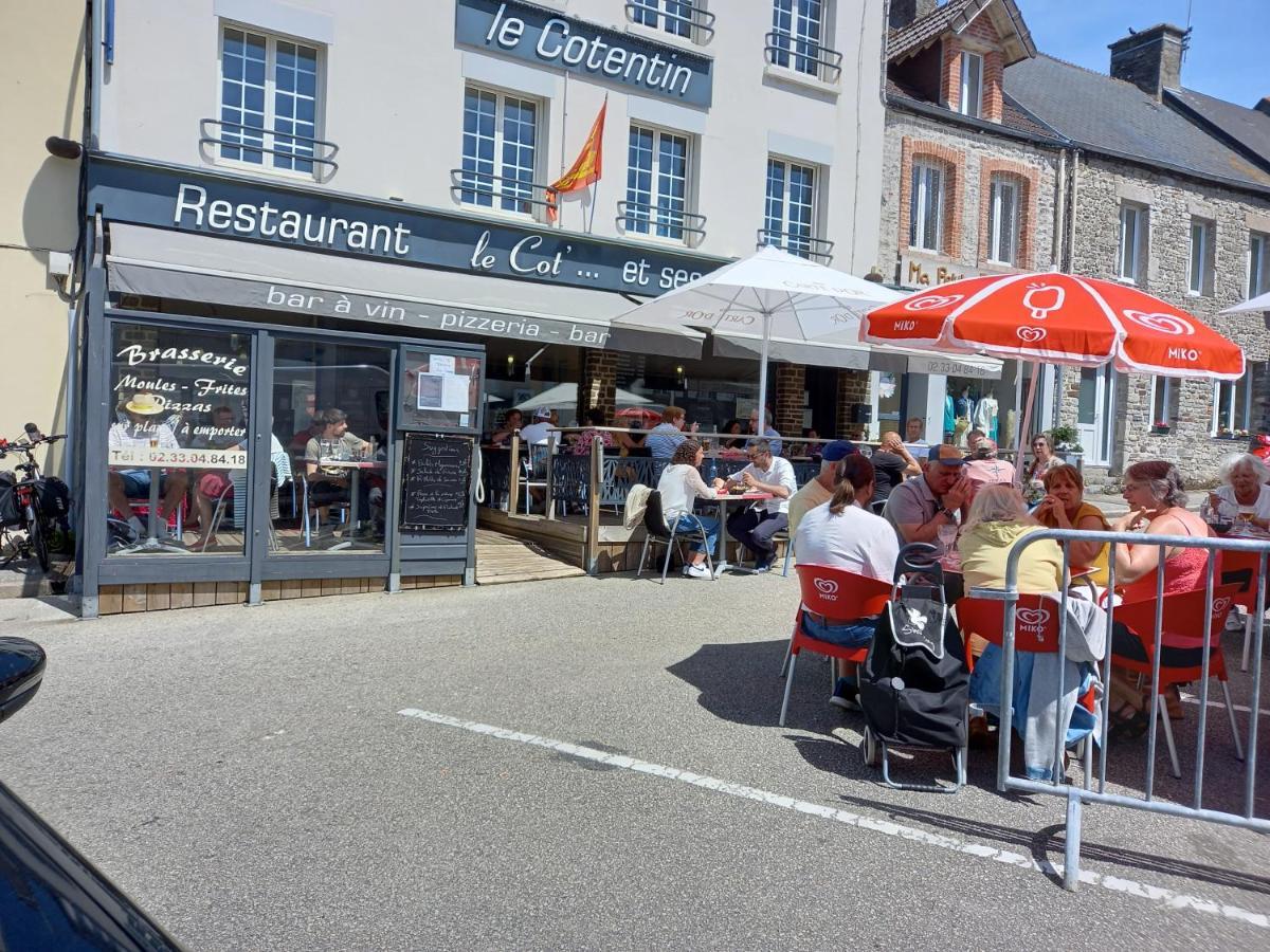 Le Cotentin Appart'Hotels & Restaurant Le Cot' Portbail Exteriör bild