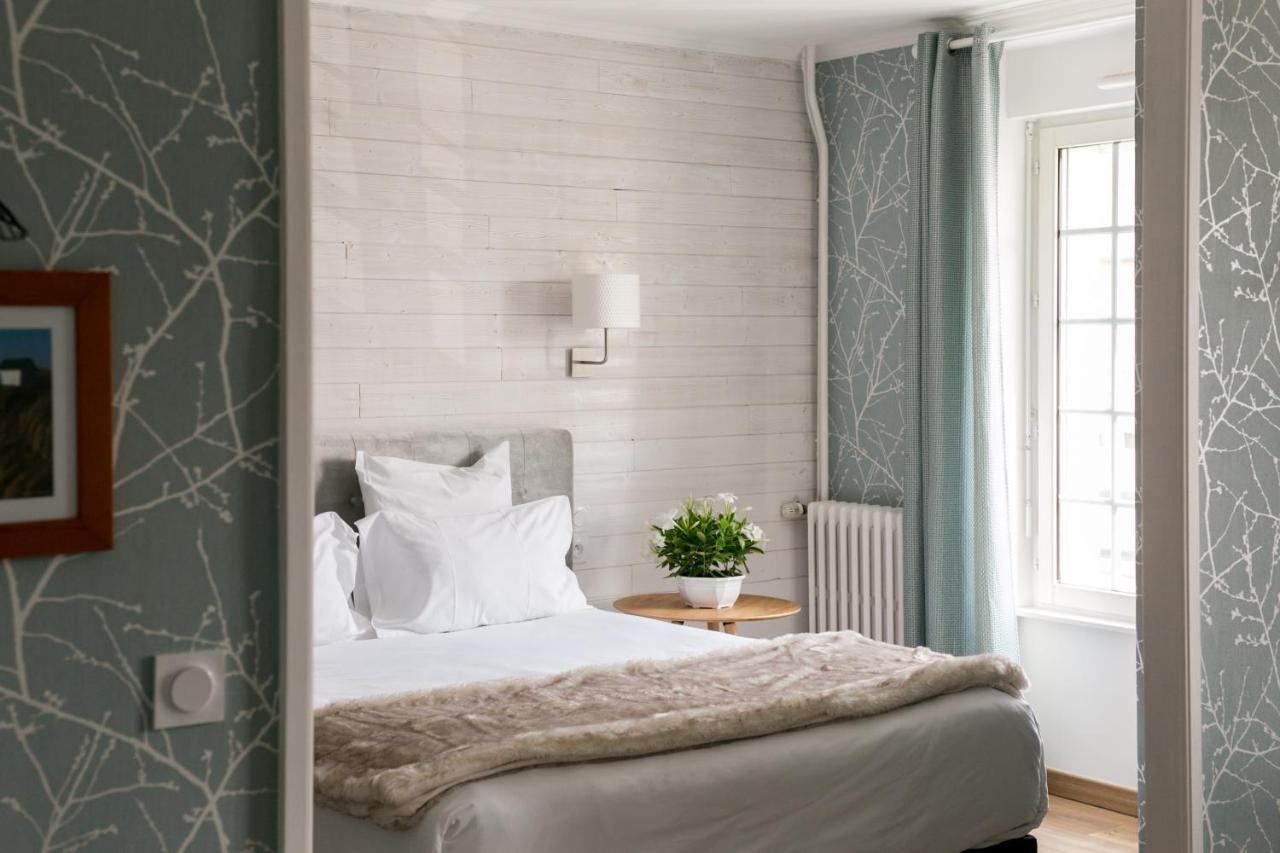 Le Cotentin Appart'Hotels & Restaurant Le Cot' Portbail Exteriör bild